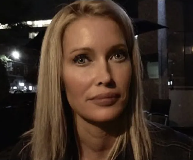 French Woman Believes She Is An Alien-Human Hybrid